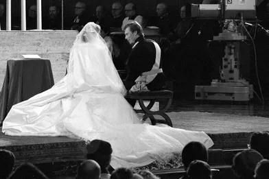 Le prince héritier Henri de Luxembourg et Maria Teresa Mestre à Luxembourg, le jour de leur mariage le 14 février 1981