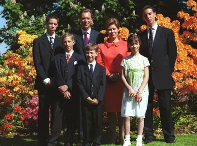 La princesse Alexandra de Luxembourg, avec ses parents et ses frères, le 14 mai 2000