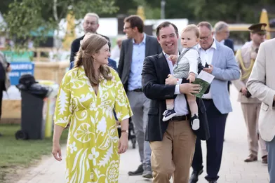 Le prince Charles de Luxembourg avec ses parents le prince héritier Guillaume et la princesse Stéphanie, à Ettelbruck, le 2 juillet 2021