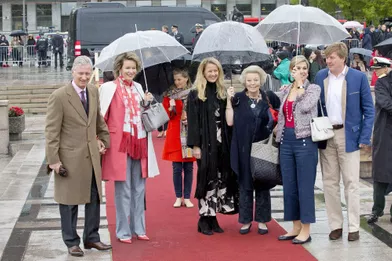 Le roi des Belges Philippe et la reine Mathilde avec la famille royale des Pays-Bas à Oslo, le 10 mai 2017