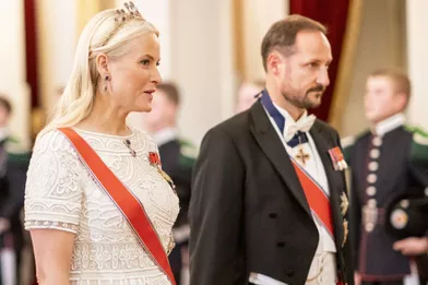 La princesse Mette-Marit et le prince héritier Haakon de Norvège au Palais royal à Oslo, le 28 octobre 2021