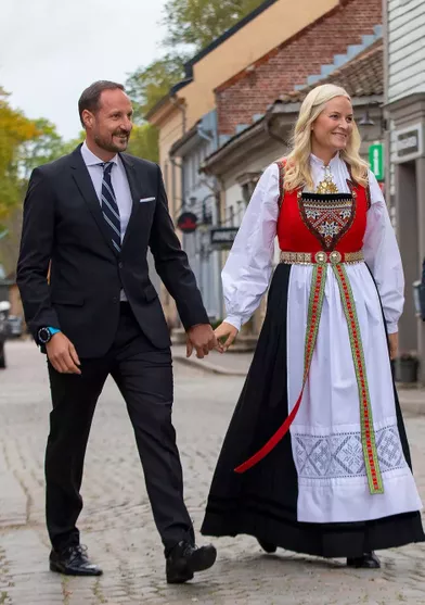 La princesse Mette-Marit et le prince Haakon de Norvège en visite dans le comté de Viken, le 29 septembre 2021