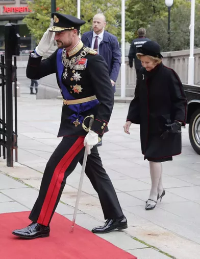 Le prince héritier Haakon et la reine Sonja de Norvège à Oslo, le 2 octobre 2020