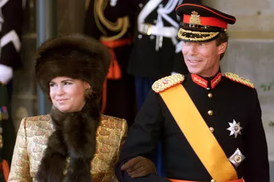 La grande-duchesse Maria Teresa et le grand-duc Henri de Luxembourg au mariage du prince Willem-Alexander des Pays-Bas etde Maxima Zorreguieta à Amsterdam, le 2 février 2002