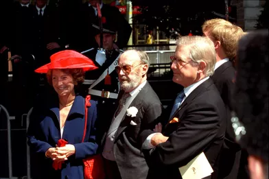 Legrand-père et la tantedu marié, le prince Bernhard et la princesse Margriet (avec son époux Peter van Vollenhoven),aumariage du prince Constantijn des Pays-Bas et de Laurentien Brinkhorst, le 19 mai 2001