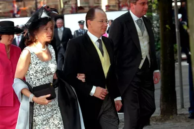 Le prince Kardam de Bulgarie et sa femme la princesse Miriam aumariage du prince Constantijn des Pays-Bas et de Laurentien Brinkhorst, le 19 mai 2001
