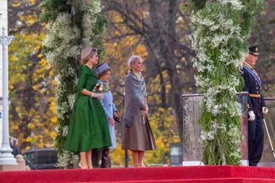 La reine Maxima des Pays-Bas avec la reine Sonja, la princesse Mette-Marit et le roi Harald V de Norvège à Oslo, le 9 novembre 2021