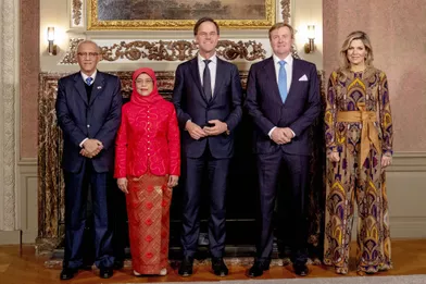 La reine Maxima et le roi Willem-Alexander des Pays-Bas avec Mark Rutte et le couple présidentiel singapourien à La Haye, le 22 novembre 2018