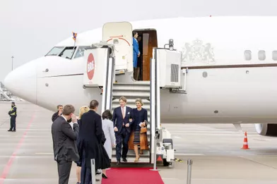 La reine Maxima et le roi Willem-Alexander des Pays-Bas arrivent à Brème, le 6 mars 2019