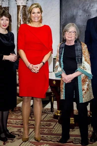 La reine Maxima des Pays-Bas avec Barbara Ehrenreich à Amsterdam, le 27 novembre 2018