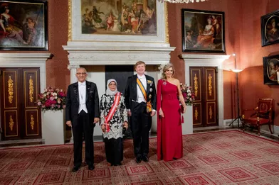 La reine Maxima et le roi Willem-Alexander des Pays-Bas avec le couple présidentiel singapourien à Amsterdam, le 21 novembre 2018