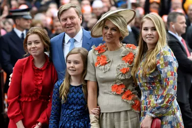 La reine Maxima et le roi Willem-Alexander des Pays-Bas avec leurs filles à Amersfoort, le 27 avril 2019