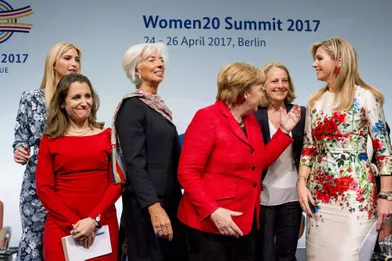 La reine Maxima des Pays-Bas avec Ivanka Trump, Chrystia Freeland, Christine Lagarde et Angela Merkel à Berlin, le 25 avril 2017