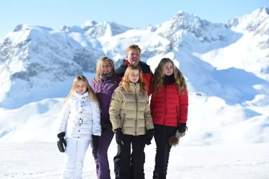 La reine Maxima et le roi Willem-Alexander des Pays-Bas avec leurs filles à Lech, le 26 février 2018