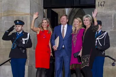 La reine Maxima et le roi Willem-Alexander avec leurs belles-soeurs les princesses Mabel et Laurentien à Amsterdam, le 15 décembre 2016