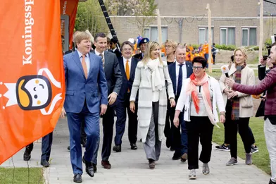 La reine Maxima et le roi Willlem-Alexander des Pays-Bas arrivent à Veghel pour les Jeux du roi, le 21 avril 2017