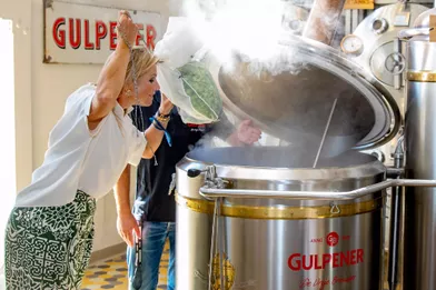 La reine Maxima des Pays-Bas dans la brasserie Gulpener à Gulpen-Wittem, le 2 septembre 2021