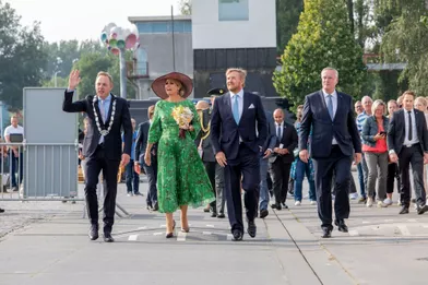 La reine Maxima, en Natan, et le roi Willem-Alexander des Pays-Bas à Deventerdans le Salland, le 14 septembre 2021
