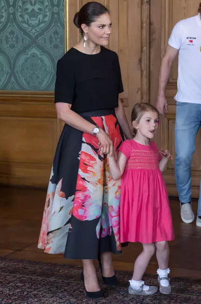 Les princesses Victoria et Estelle de Suède à Stockholm, le 22 mai 2017