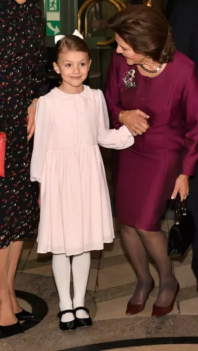 La reine Silvia de Suède et la princesse Estelle à Stockholm, le 18 décembre 2018