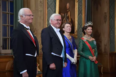 La reine Silvia et le roi Carl XVI Gustaf de Suède avec le couple présidentiel allemand à Stockholm, le 7 septembre 2021