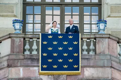 La reine Silvia et le roi Carl XVI Gustaf de Suède le 6 juin 2021, au Palais royal à Stockholm