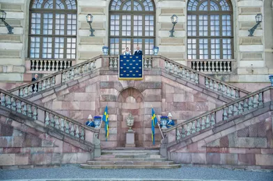 La reine Silvia et le roi Carl XVI Gustaf de Suède au Palais royal de Stockholm, le 6 juin 2021