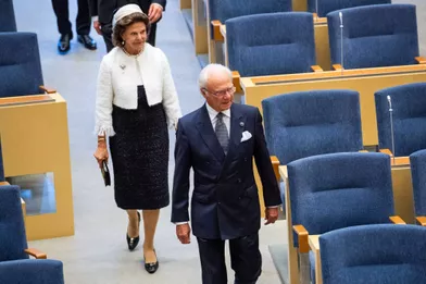 La reine Silvia et le roi Carl XVI Gustaf de Suède à Stockholm, le 8 septembre 2020