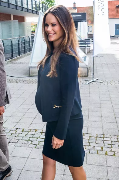 La princesse Sofia de Suède affiche son baby bump à Bastad, le 2 août 2017