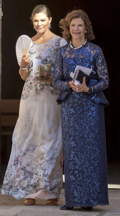 La princesse Victoria et la reine Silvia de Suède au mariage de leur nièce et cousine Helena Christina Sommerlath à Palma de Majorque, le 5 août 2017
