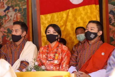 La princesse Eeuphelma -avec son mari- et le Prince Ugyen Jigme (demi-sœur et demi-frère du roi) à Thimphou, le 17 décembre 2021