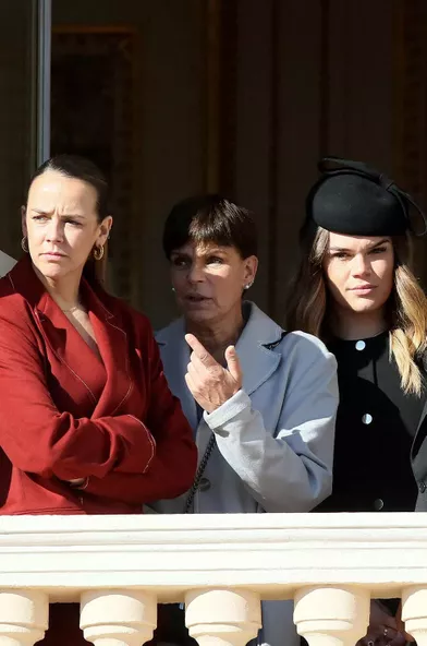 Stéphanie de Monaco entourée de ses enfants Pauline Ducruet et Camille Gottliebà la Fête nationale monégasque à Monaco le 19 novembre 2021
