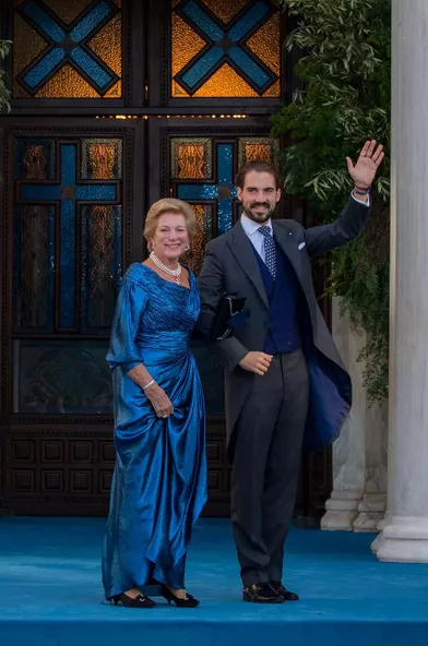 Le prince Philippos de Grèce et sa mère l'ex-reine Anne-Marieà Athènes, le 23 octobre 2021