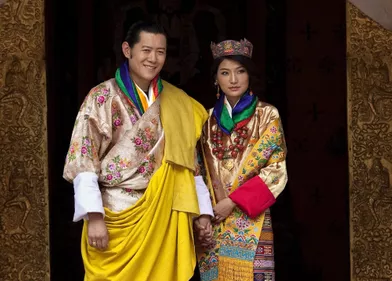 Le roi du BhoutanJigme Khesar Namgyel Wangchuck et Jetsun Pema, le jour de leur mariage, à Punakha le 13 octobre 2011