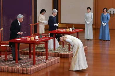 La princesse Ayako avec l'empereur Akihito et l'impératrice Michiko du Japon à Tokyo, le 26 octobre 2018