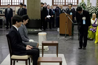 Poignante commémoration du tsunami pour Michiko et Akihito