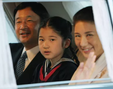 La princesse Aiko du Japon avec ses parents, le 1er décembre 2009