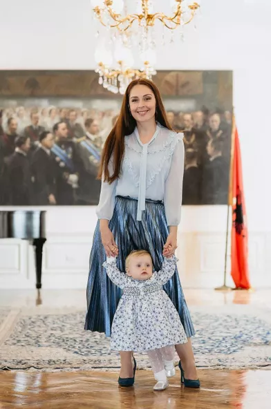 La princesse Geraldine d'Albanie avec sa mère la princesse Elia à Tirana, le 22 octobre 2021