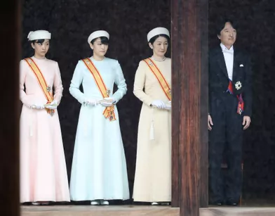 La princesse Mako du Japon avec ses parents et sa sœur, le 22 octobre 2019, jour de l'intronisation de l'empereur Naruhito
