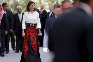 Rania magnifie la tradition pour célébrer l’indépendance 