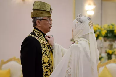 Le nouveau roi de Malaisie et la reine consort à Kuala Lumpur, le 30 juillet 2019 