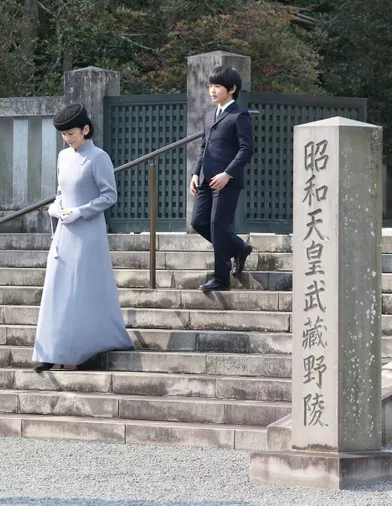 Le petit prince Hisahito du Japon et sa mère la princesse Kiko à Tokyo, le 16 mars 2019