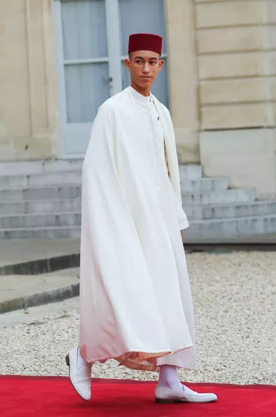 Le prince Moulay El Hassan du Maroc quitte le Palais de l'Elysée à Paris, le 30 septembre 2019