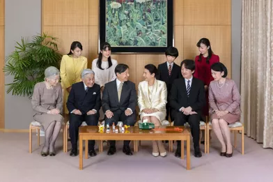 L'empereur Naruhito et l'impératrice Masako du Japon avec leur famille à Tokyo, le 12 décembre 2019. Photo diffusée le 1er janvier 2020