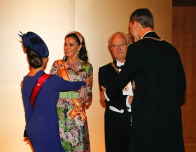 La princesse héritière Victoria et le roi Carl XVI Gustaf de Suède avec la reine Letizia et le roi Felipe VI d'Espagne à Tokyo, le 22 octobre 2019