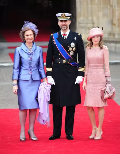 La reine Sofia d'Espagne avec le prince héritier Felipe et la princesse Letizia au mariage du prince William et de Kate Middleton, le 29 avril 2011