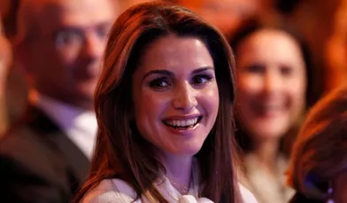 Rania est l'épouse du roi Abdullah II de Jordanie. A bientôt 40 ans, la reine d'origine palestinienne est mère de quatre enfants. Elle lutte pour les droits de la femme, parle des enfants maltraités et a même crée le premier centre d’accueil pour les jeunes victimes. Belle et engagée, Rania a tout pour plaire.