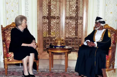 Le sultan Qaboos d'Oman avec la reine Beatrix des Pays-Bas à Mascate, le 8 mars 2011