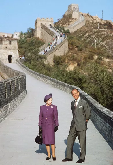 La reine Elizabeth II et le prince Philip sur la Grande Muraille de Chine, le 14 octobre 1986