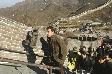 Le prince Felipe d'Espagne sur la Grande Muraille de Chine, le 11 novembre 2000